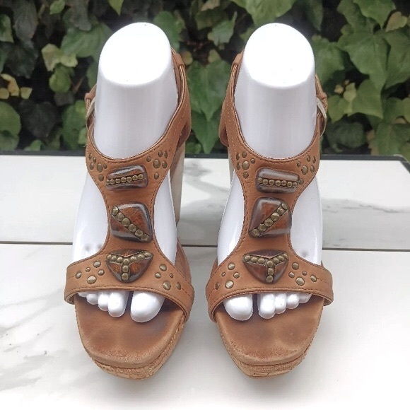[Frye] Coastal Boho Bridget Ornament Leather Wood Wedge Sandals Womens Sz 8.5 - Picture 3 of 13
